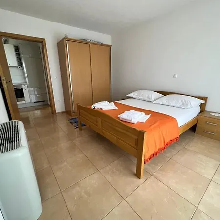 Gasthuis Beslic Veliko Brdo (Makarska)