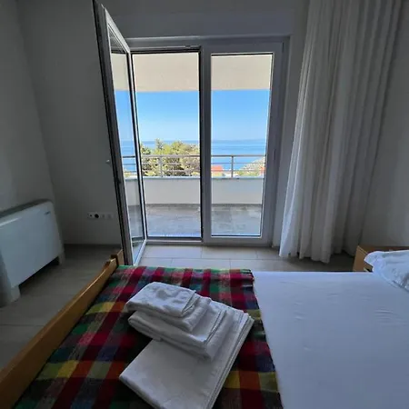 Beslic Gasthuis Veliko Brdo (Makarska)