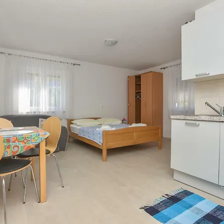 Gasthuis Beslic Veliko Brdo (Makarska)