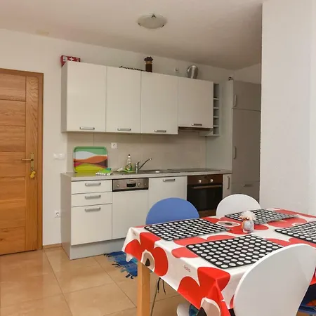 Beslic Gasthuis 3*